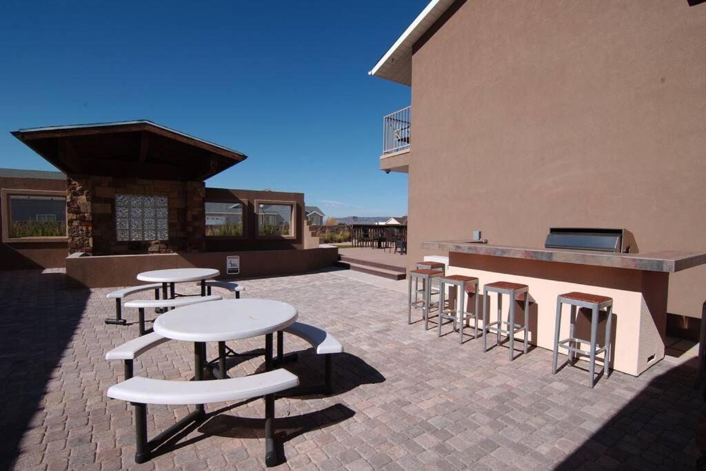 Tacit Shadow Resort Paradise Deluxe Suite, Gym, Coffee Bar, Hot-Tub, Free Laundry, Food Available Parowan ภายนอก รูปภาพ