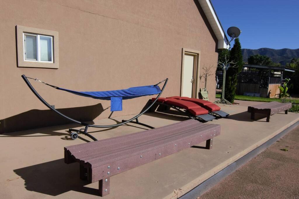 Tacit Shadow Resort Paradise Deluxe Suite, Gym, Coffee Bar, Hot-Tub, Free Laundry, Food Available Parowan ภายนอก รูปภาพ