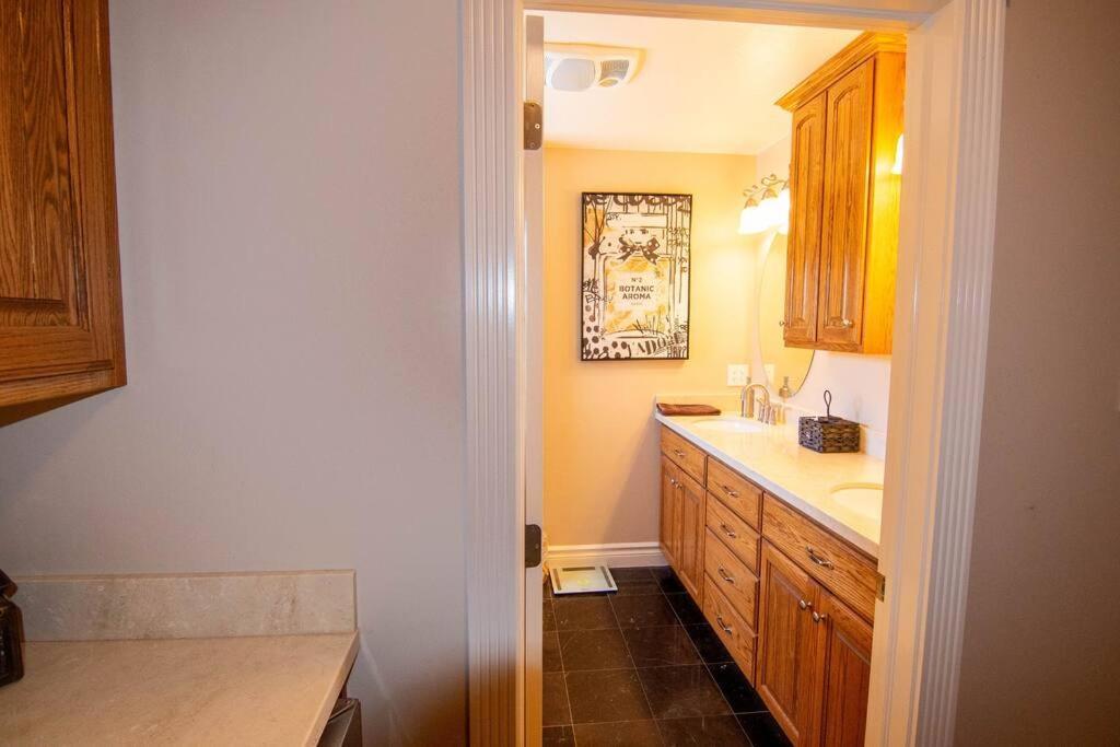 Tacit Shadow Resort Paradise Deluxe Suite, Gym, Coffee Bar, Hot-Tub, Free Laundry, Food Available Parowan ภายนอก รูปภาพ