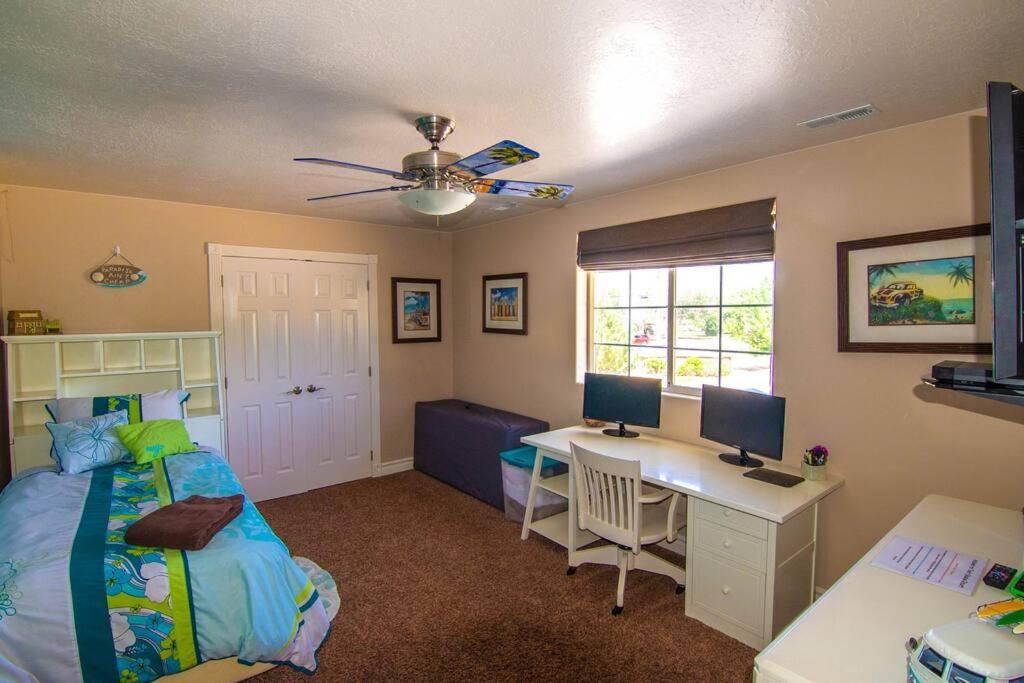 Tacit Shadow Resort Paradise Deluxe Suite, Gym, Coffee Bar, Hot-Tub, Free Laundry, Food Available Parowan ภายนอก รูปภาพ