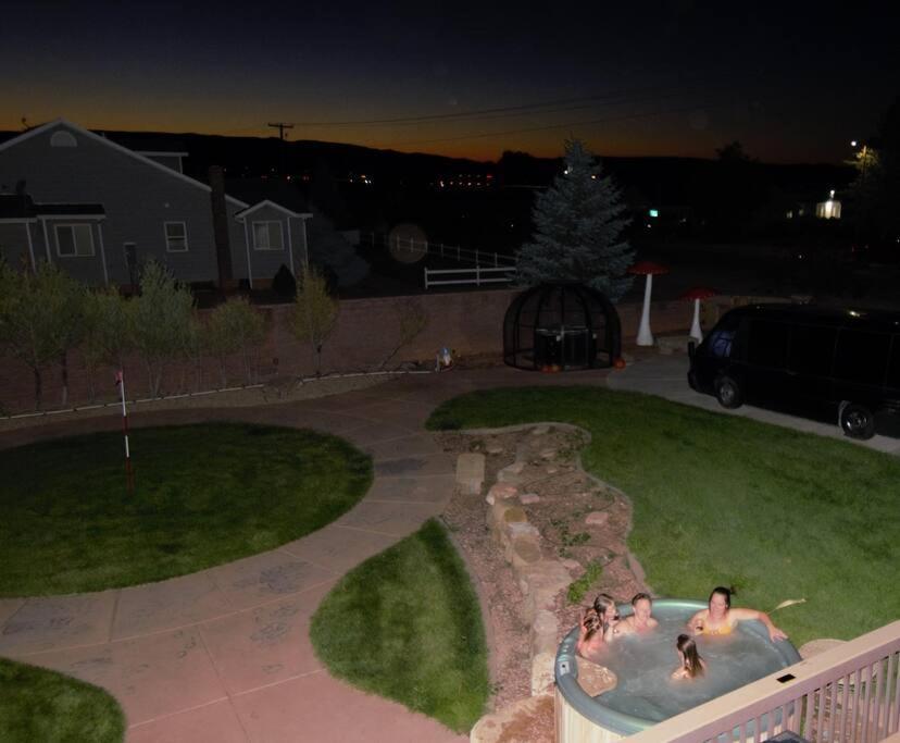Tacit Shadow Resort Paradise Deluxe Suite, Gym, Coffee Bar, Hot-Tub, Free Laundry, Food Available Parowan ภายนอก รูปภาพ